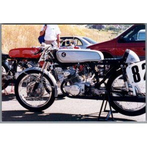 Motorcykel  HONDA -  Foto 15 x 10 cm.