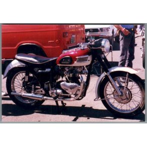 Motorcykel  Triumph -  Foto 15 x 10 cm.