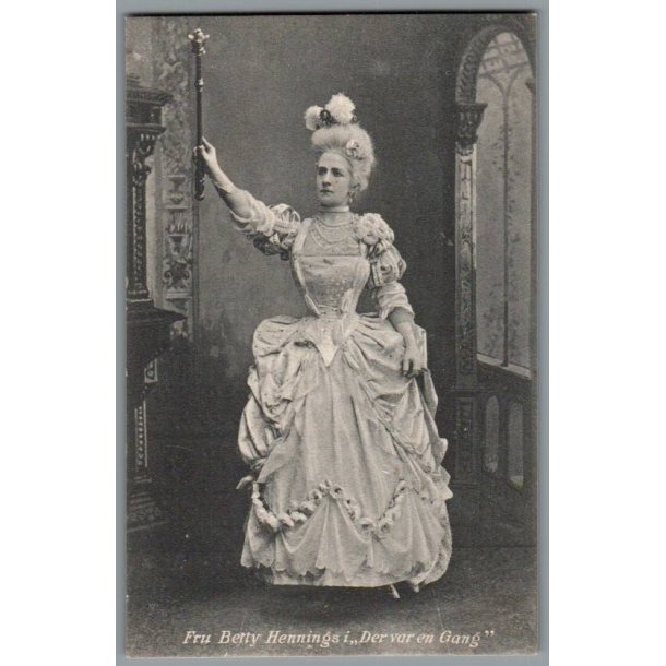 Betty Hennings i "Der var engang" - Postkort - Ubrugt
