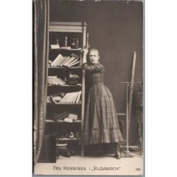 Fru Hennings i "Vilanden" - Skuespiller - Postkort - Ubrugt