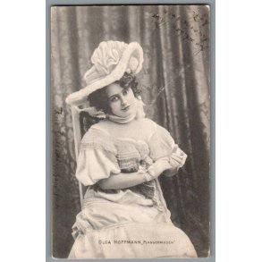 Olga Hoffmann i Flagermusen - Postkort - Brugt