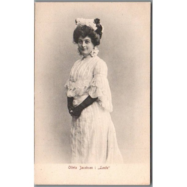 Olivia Jacobsen i "Loute" - Postkort - Ubrugt