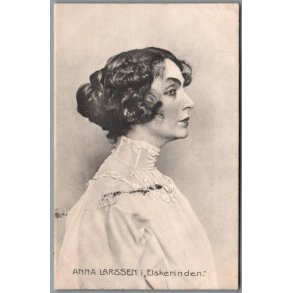 Anna Larssen i 
