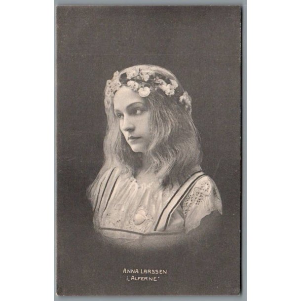 Anna Larssen i "Alferne"- Skuespiller - Postkort - Brugt