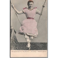 Skuespillerinde Oda Nielsen i "Et Eventyr i Rosenborghave " - Guld - Skuespiller - Postkort - Brugt