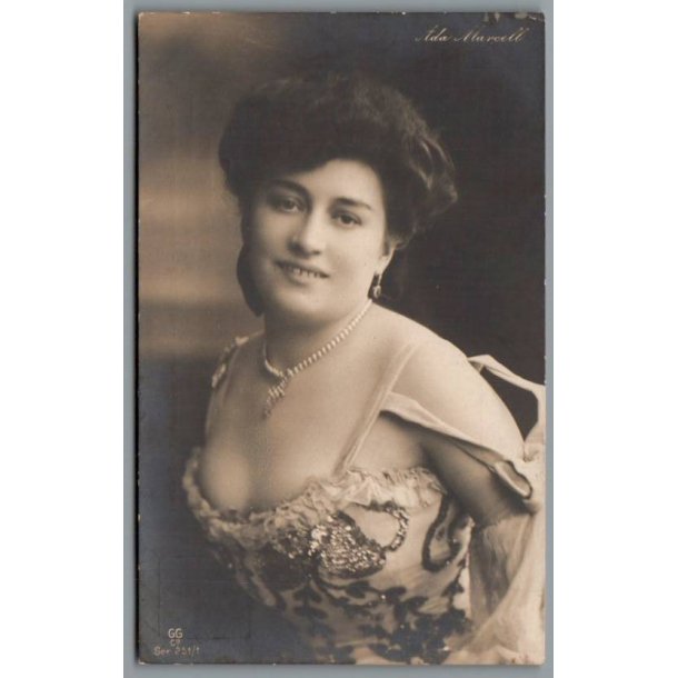Ada Marcell - Skuespiller - Postkort - Brugt
