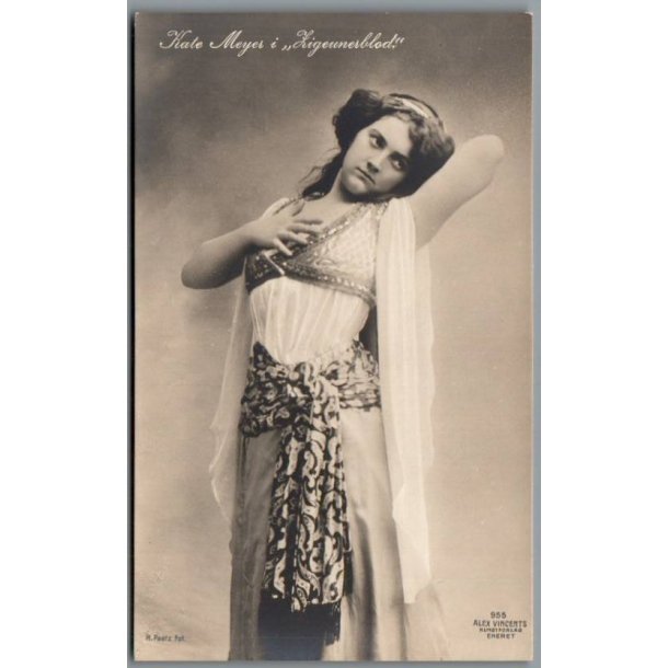 Kate Meyer i "Zigeunerblod" - Skuespiller - Postkort - Ubrugt