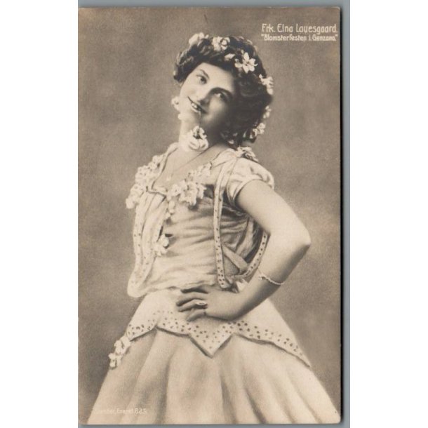 Frk. Elna Lauesgaard i "Blomsterfesten i Genzano" - Skuespiller - Postkort - Ubrugt