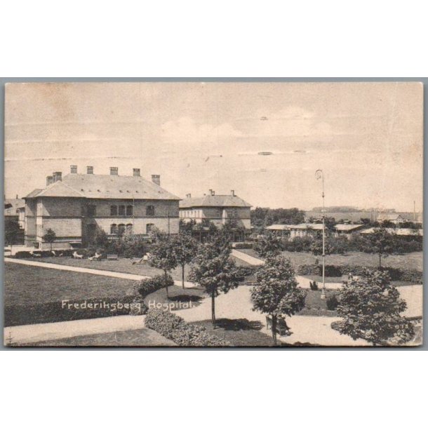 Frederiksberg Hospital - Postkort - Brugt - Fold !