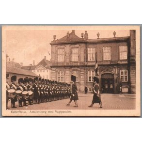 K�benhavn - Amalienborg med Vagtparaden - Postkort - Brugt