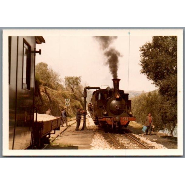 Tog - CP E 82 - tager vand ind i Codecais - Portugal - Foto