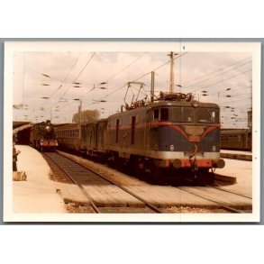 Tog - CP 083 og 2506 - Porto Companha - Portugal - Foto