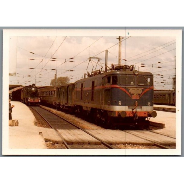 Tog - CP 083 og 2506 - Porto Companha - Portugal - Foto