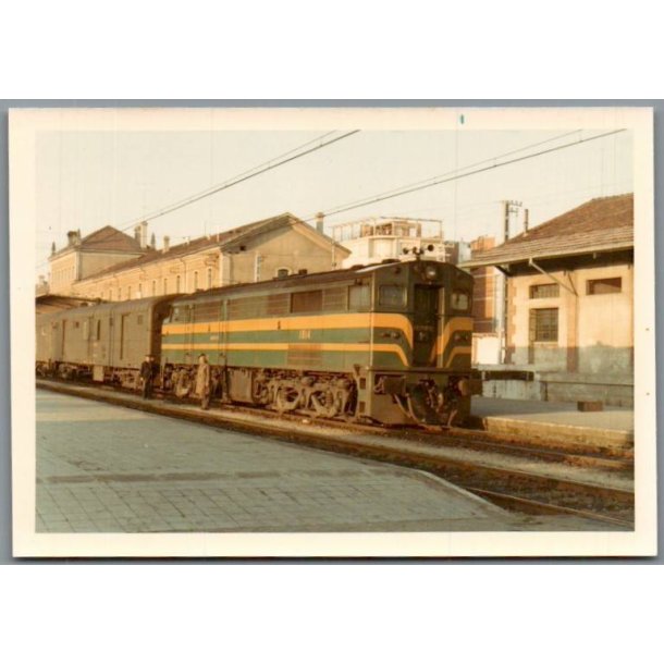 Tog - Renfe 1814 - Monfrte de Lemos - Portugal - Foto