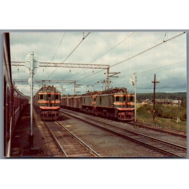 Tog - 2 x VL22 - Rusland - Foto