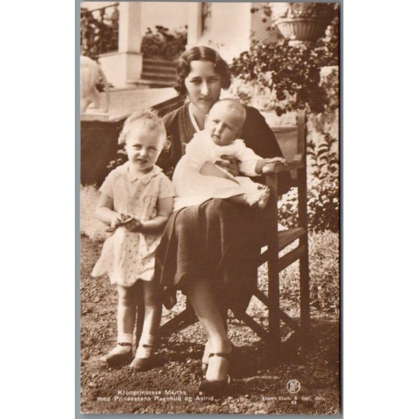 Kronprinsesse Martha med Prinsesserne Ragnhild og Astrid - Eberh. 63 - Ubrugt