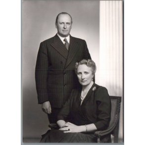 Kong Olav - Dronning Martha - Foto u/n