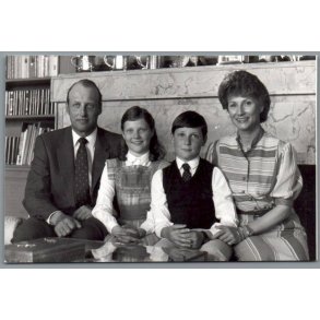 Kronprinsefamilien i Norge - Foto u/n