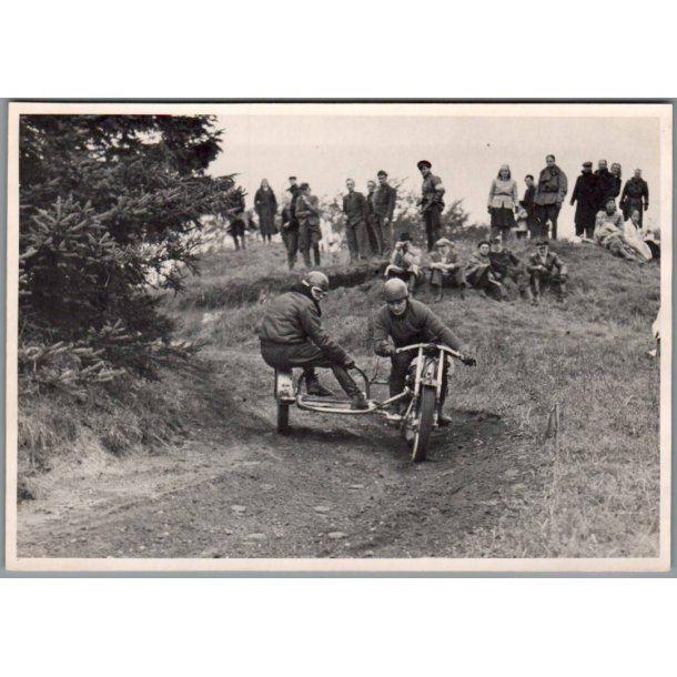 BSA Klubben - 1947 - Ved Stenlse -  Foto 18x12 cm.