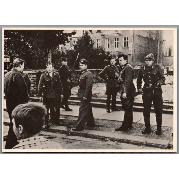 Berlin - Checkpoint Charlie - Postkort - Tyskland - Ubrugt