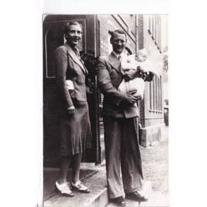 Kronprins Frederik - Prinsesse Ingrid - Prinsesse Margrethe  - Royale Pressefoto Elfelt 13x19 cm. - 