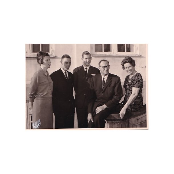 Prins Knud med Familie - Royale Pressefoto Elfelt 15x11 cm.