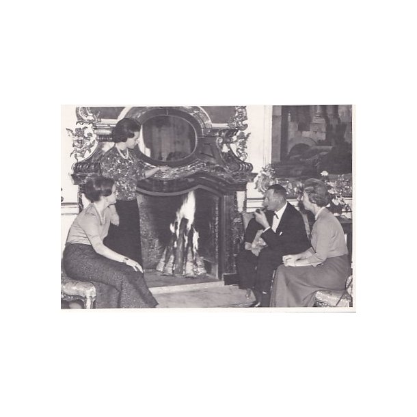 Dronning Margrethe - Prins Henrik - Prins Frederik og Joachim - Royale Pressefoto Elfelt 12x17 cm.