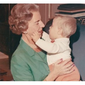 Dronning Ingrid med Barnebarn - Royale Pressefoto Elfelt 11x10 cm.