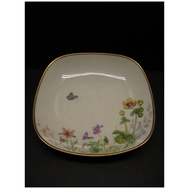 Danmarks Flora Kagefad 16� x 16� cm.