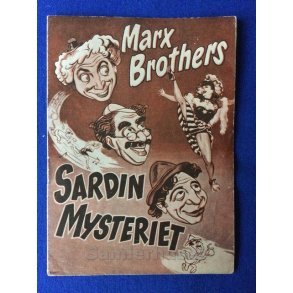 Max Brothers - Sardin Mysteriet - A5 - Pn