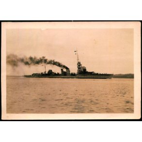 Krigsskib - Foto u/n