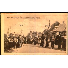 Ved Indgangen Frederiksberg Have - Dansk Lystryk 1101 - Brugt