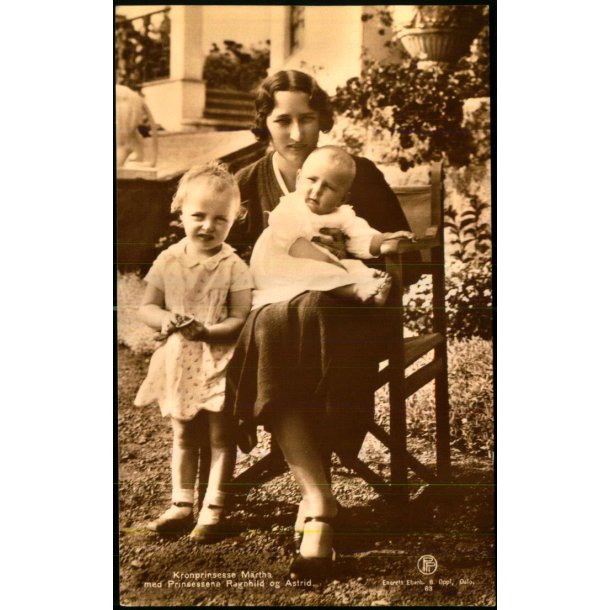 Kronprinsesse Martha med Prinsesserne Ragnhild og Astrid - Eberh. 63 - Ubrugt