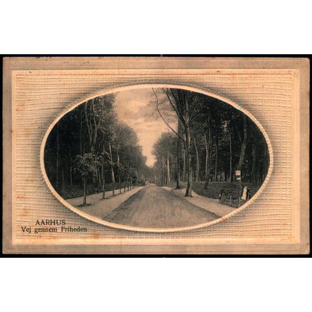 Aarhus - Vej gennem Friheden - Ernst Larsen 28 - Brugt