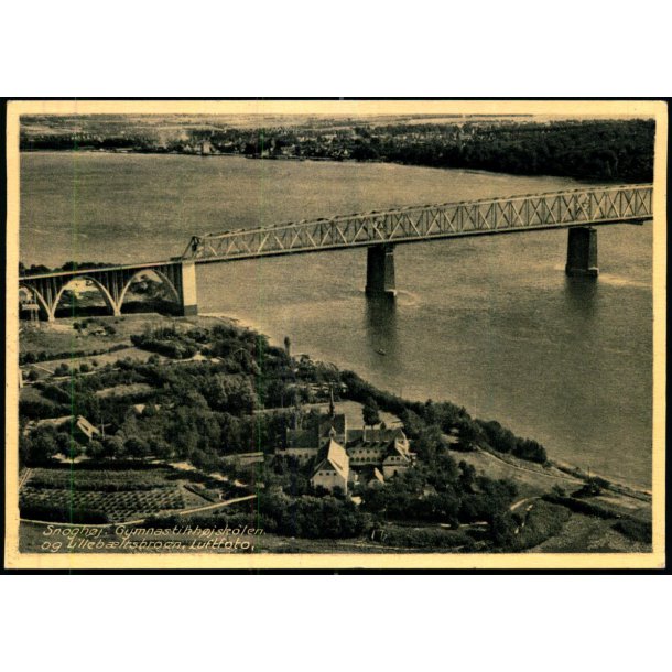 Snogh�j Gymnastikh�jskolen og Lilleb�ltsbroen - Luftfoto Rudolf Olsen 7188 - Ubrugt