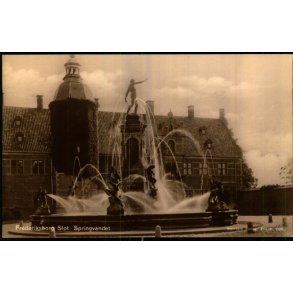 Frederiksborg Slot - Springvandet - Stender 1928 - Ubrugt