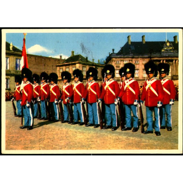 Kbenhavn - Vagtparaden p Amalienborg - Rudolf Olsen 50