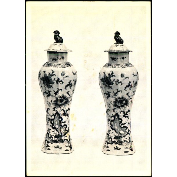 Ole Haslunds Hus - Et par Vaser - Kina - Amagertorv - u/n - Brugt