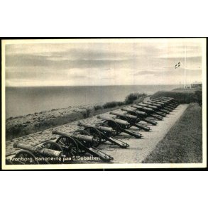 Kronborg - Kanonerne paa  5. S�batteri - Kai Brammers Bogh. 70403 - Ubrugt