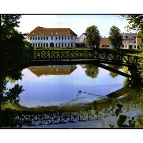 Lille Slotss med broen til Amtsmandshaven - 2003  - Hillerd Lokalhistorisk u/n - Ubrugt