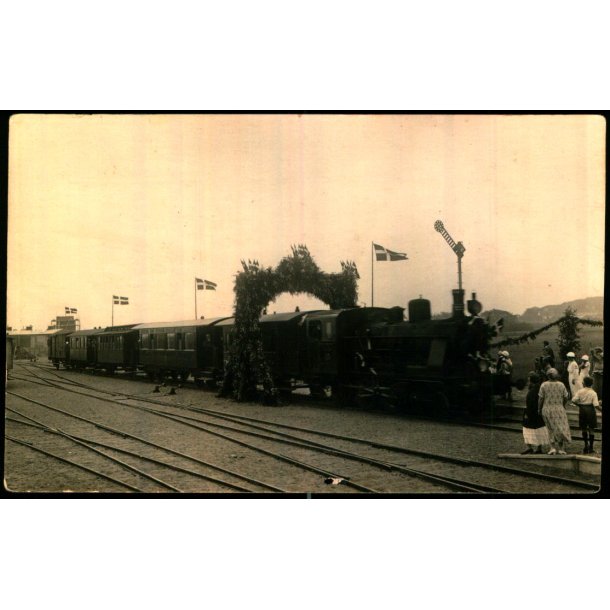 Indvielsen af Jernbanelinien mellem Helsinge og Tisvildeleje 24 - 6 - 1924 - Fotokort - Nlehul !