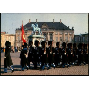  Kbenhavn - Vagtparaden p Amalienborg - Trojaborgs Forlag KB 34