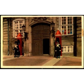 Kbenhavn - Vagten p Amalienborg Slot - Stender 105