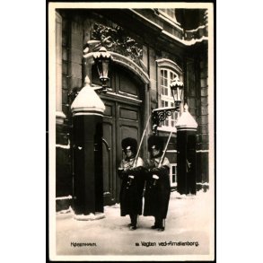 Kbenhavn - Vagten ved Amalienborg - 19