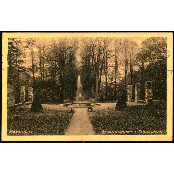 H�rsholm - Springvandet i Slotshaven - Peter Alstrup 811 - Brugt