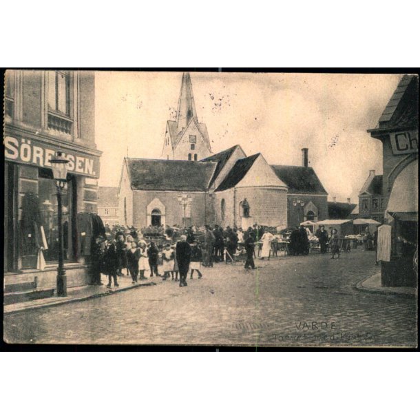 Varde - Torvet med Kirken - Peter Alstrup 8153 - Brugt