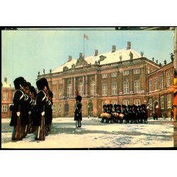 K�benhavn - Vagtafl�sning p� Amalienborg Slotsplads - Rudolf Olsen 1520