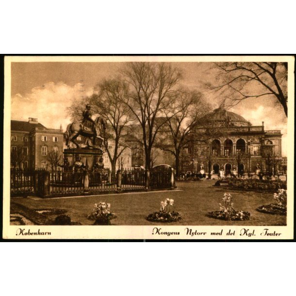 K�benhavn - Kongens Nytorv med det Kgl. Teater - John Meinckes 122 - Brugt