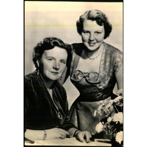 Dronning Juliana - Prinsesse Beatrix - Holland - Spanjersberg  F 11 - Ubrugt 