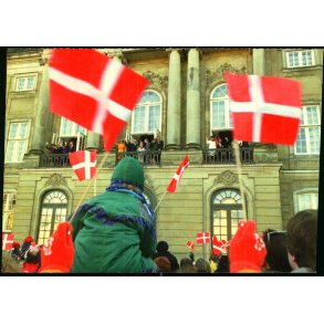 Dronning Margrethe modtager folkets hyldest. - Post u/n - Ubrugt